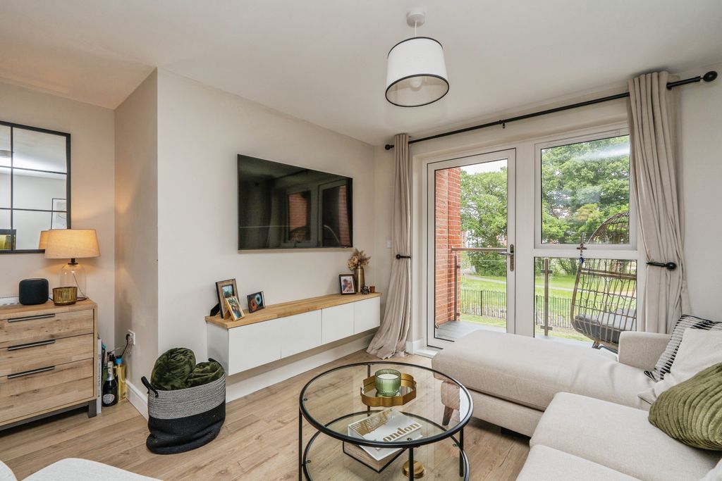 Property photo 3 of 13