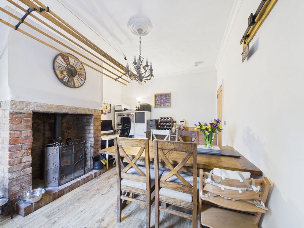 Property photo 3 of 18 Dining Room