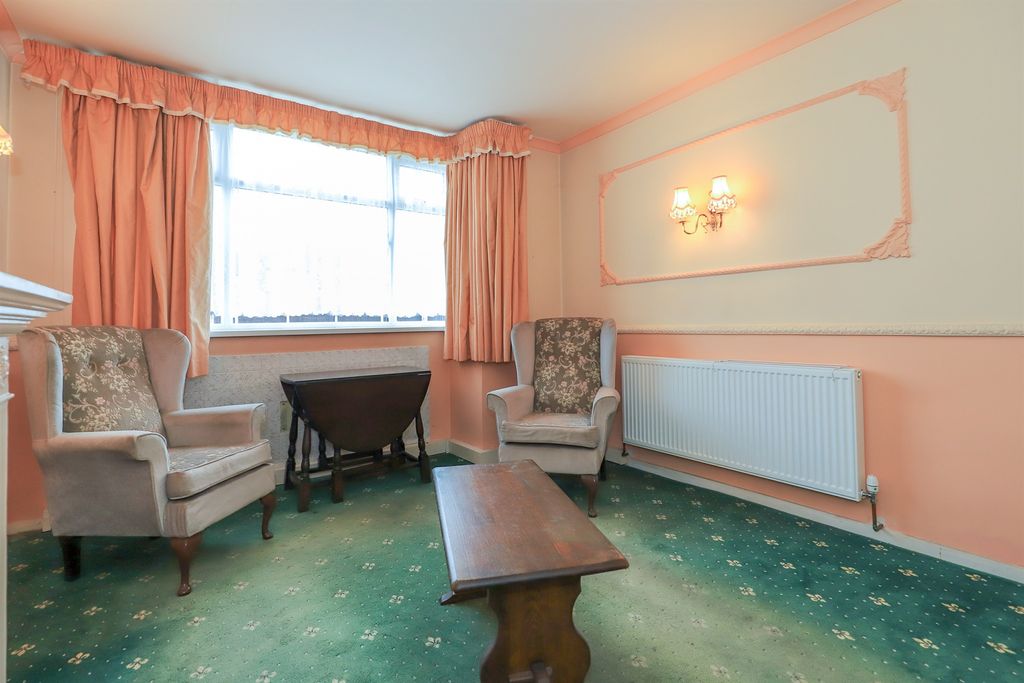 Property photo 3 of 16