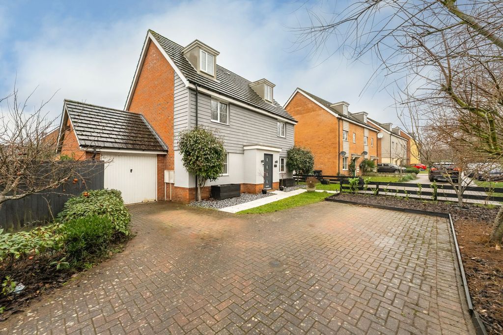 Property photo 1 of 25