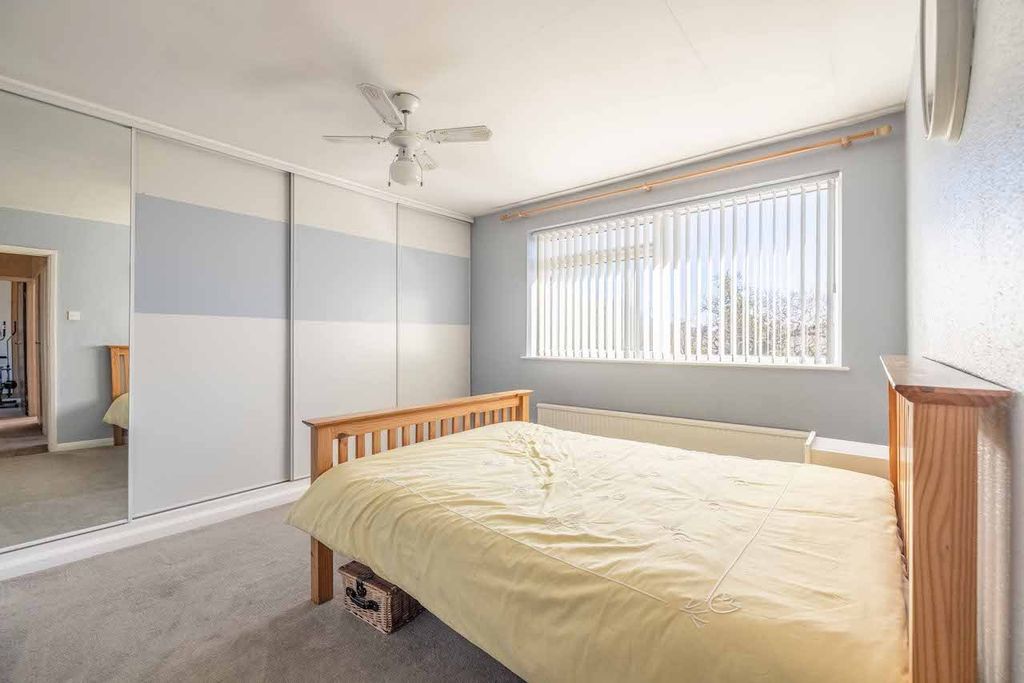 Property photo 3 of 22