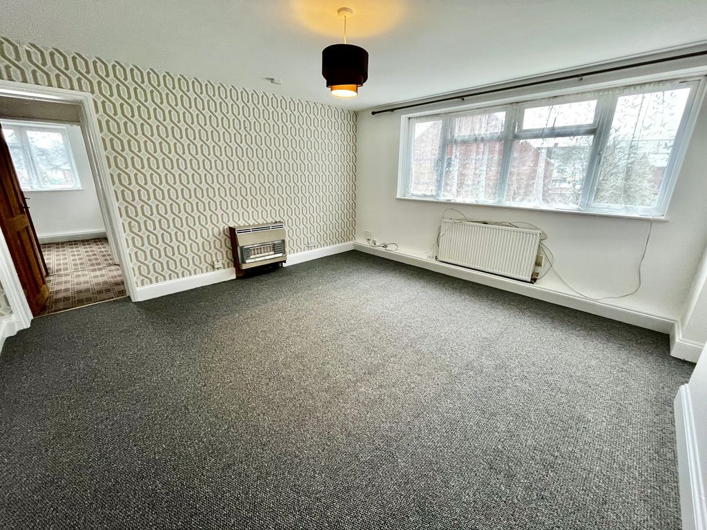 Property photo 2 of 10 Living Room