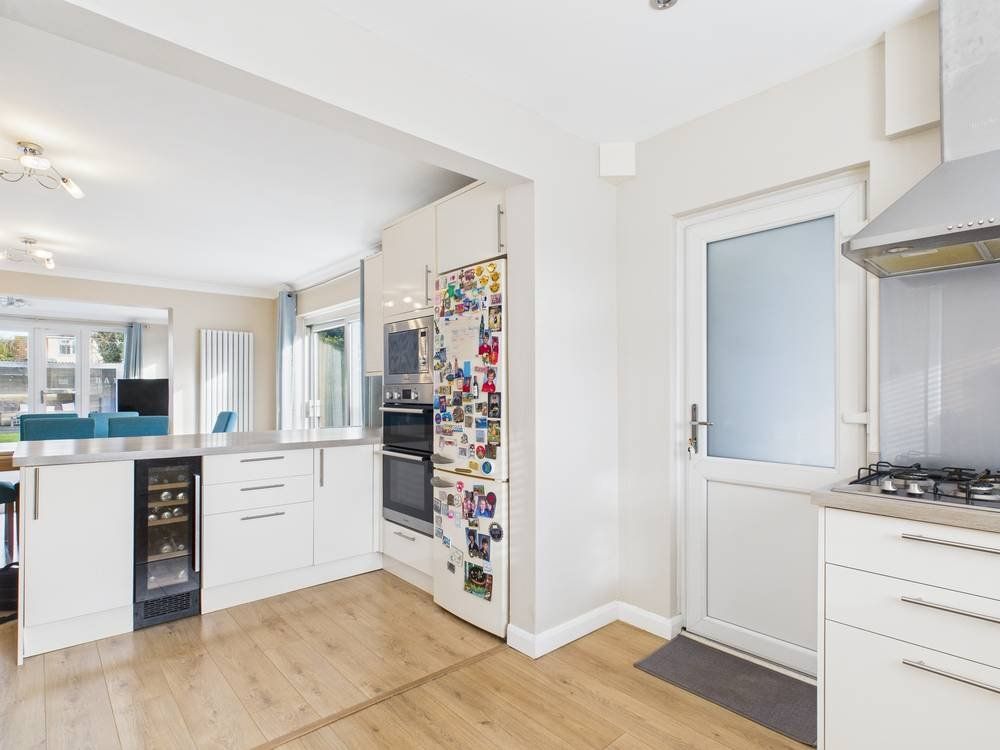 Additional image 8 of 4 bed semi-detached house for saleLansdowne Road, Staines-Upon-Thames, Surrey TW18