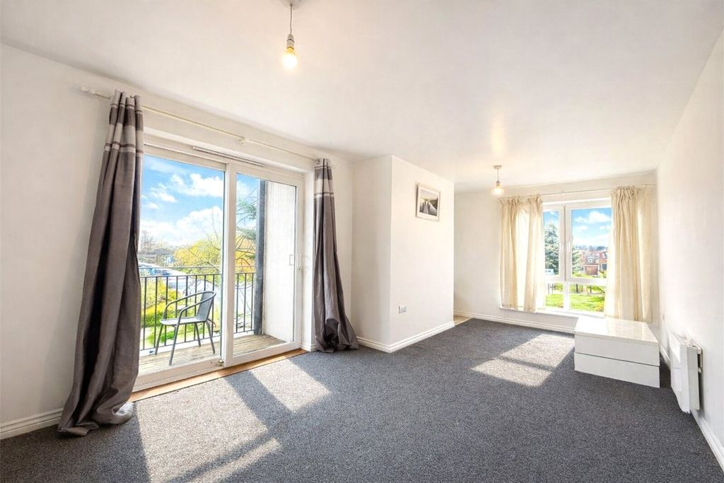 Property photo 2 of 8 Picture No. 05