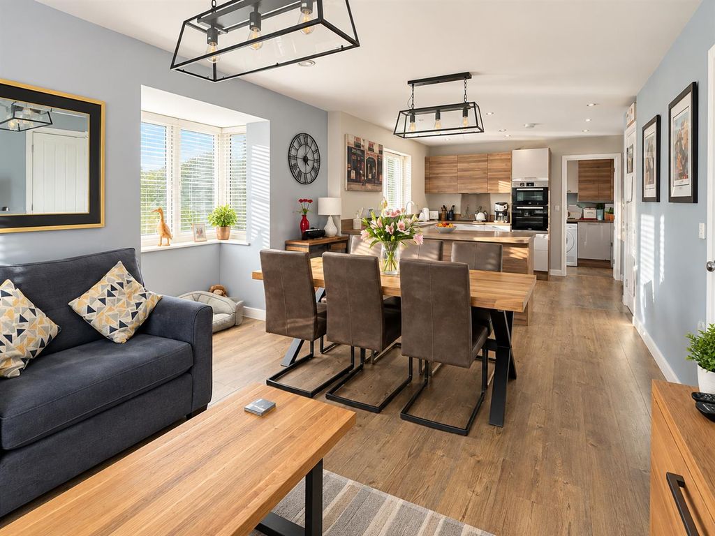 Property photo 3 of 21 0c719307-Bb04-4078-A97B-52Ac7Ddf1Cdf.Png