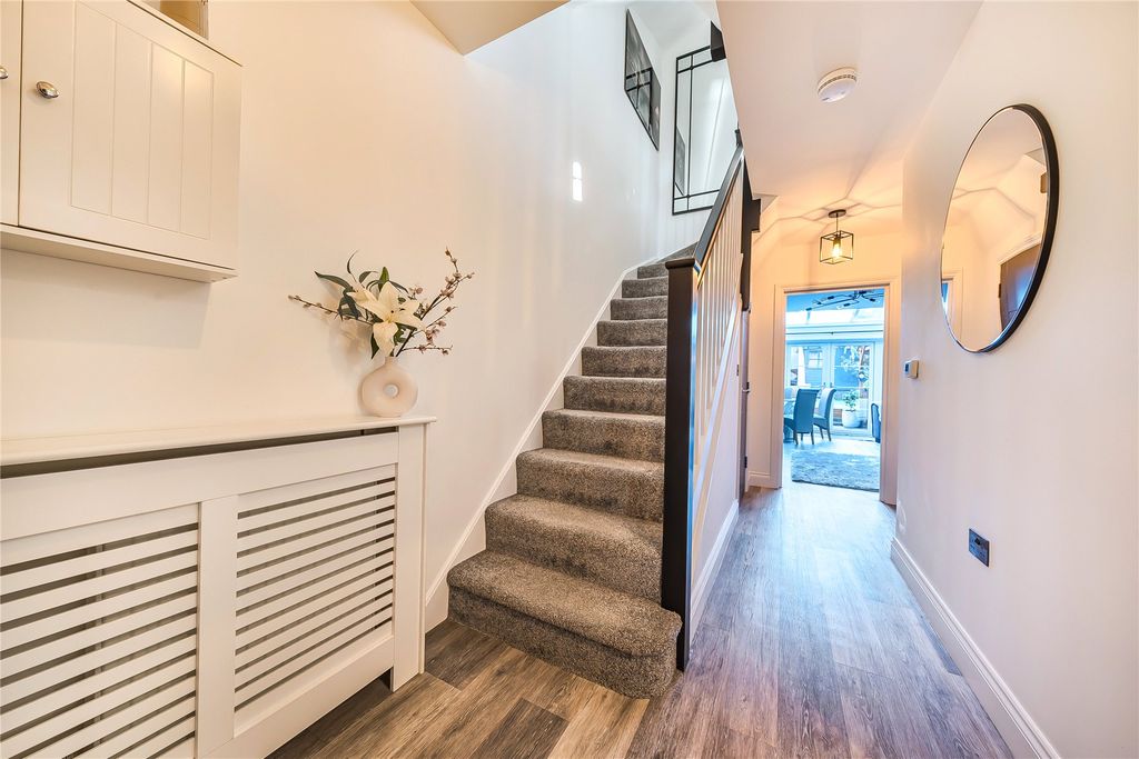 Property photo 2 of 25 Picture No. 04