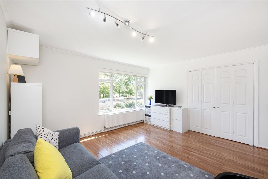 Property photo 3 of 13 Helliwell &amp; Co