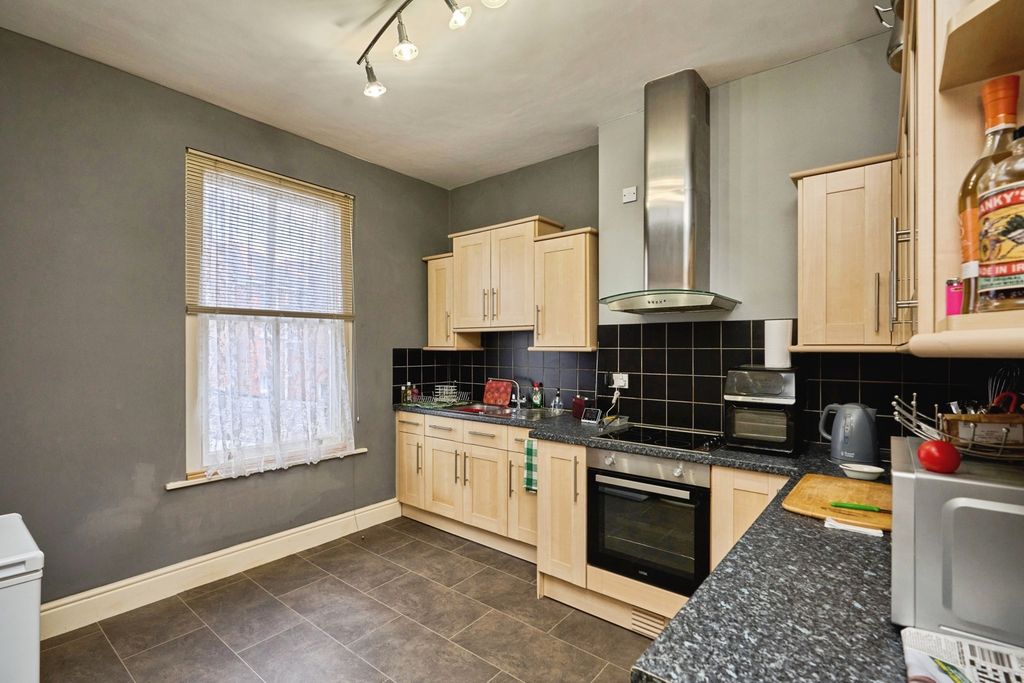 Property photo 3 of 11 Photo