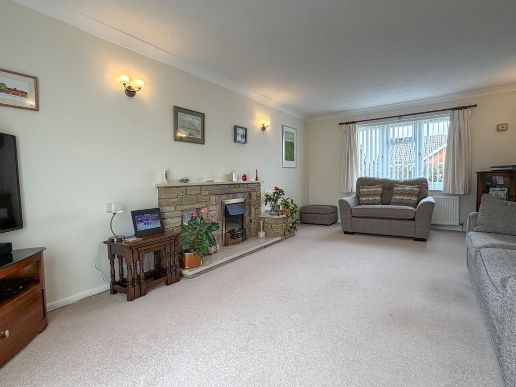 Property photo 3 of 21 4822069