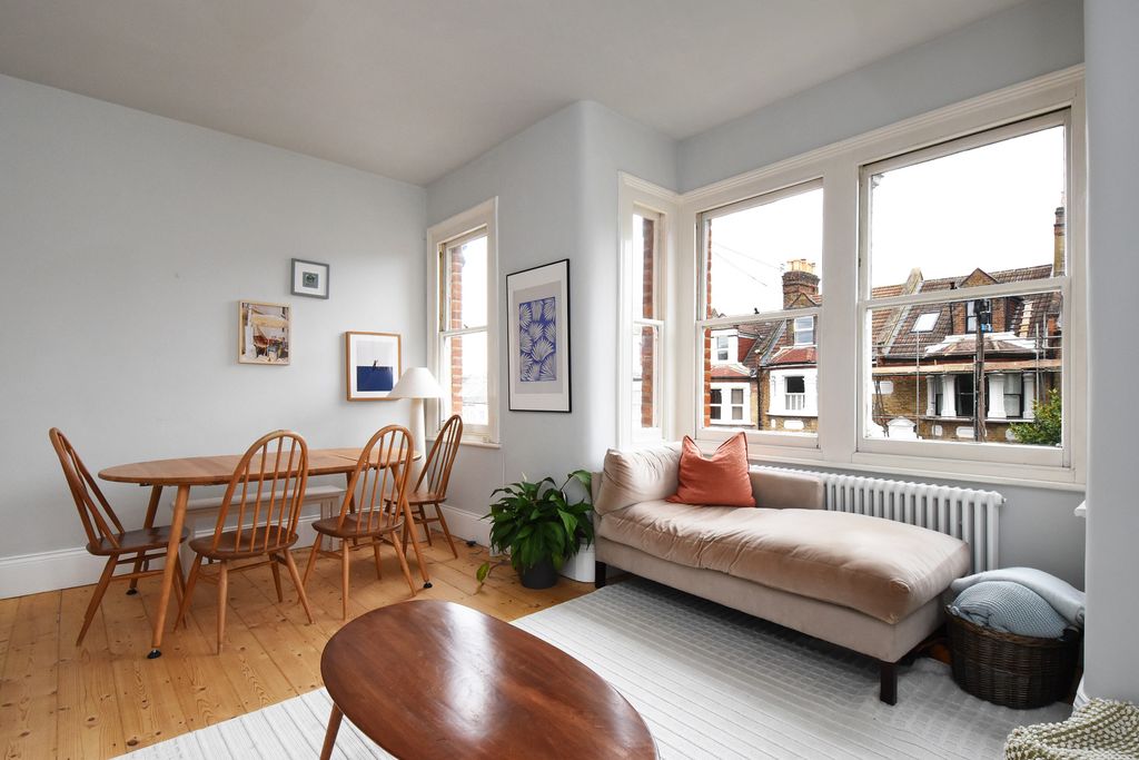 Property photo 3 of 13