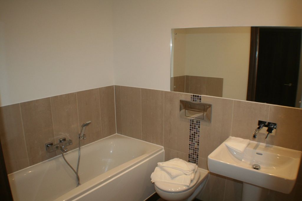 Property photo 2 of 6 Picture No. 02