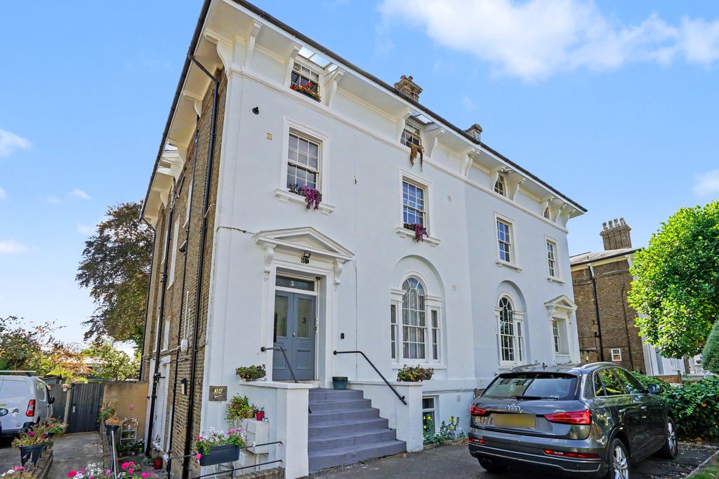 Property photo 1 of 19 3B Church Terrace, Lewisham, London, Se13 5BT