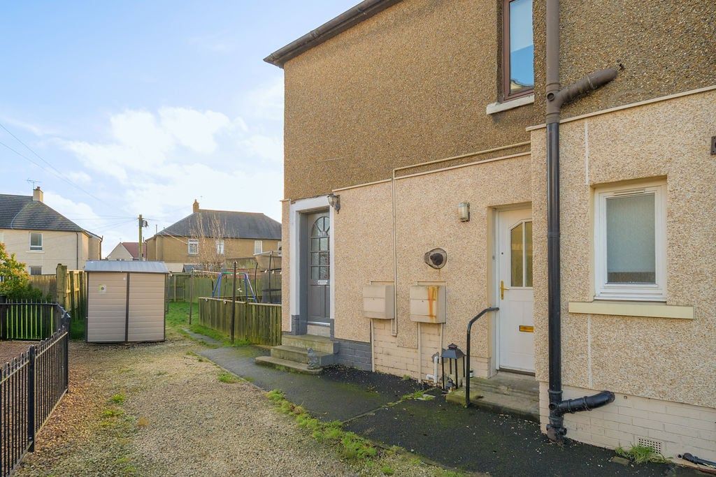 Property photo 2 of 22