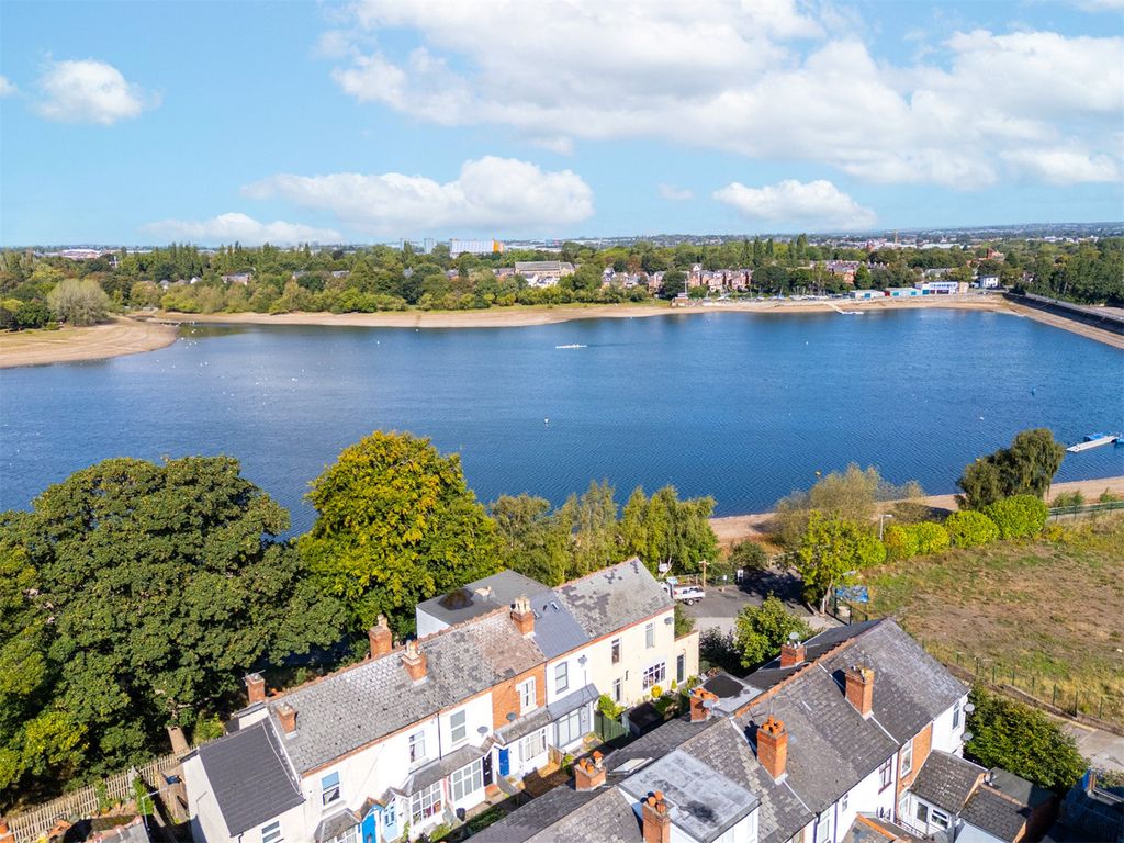 Property photo 2 of 22 Picture No. 32