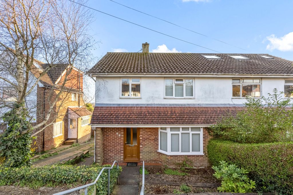 Property photo 1 of 23