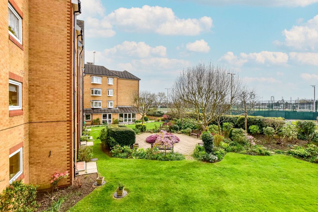 Property photo 1 of 7