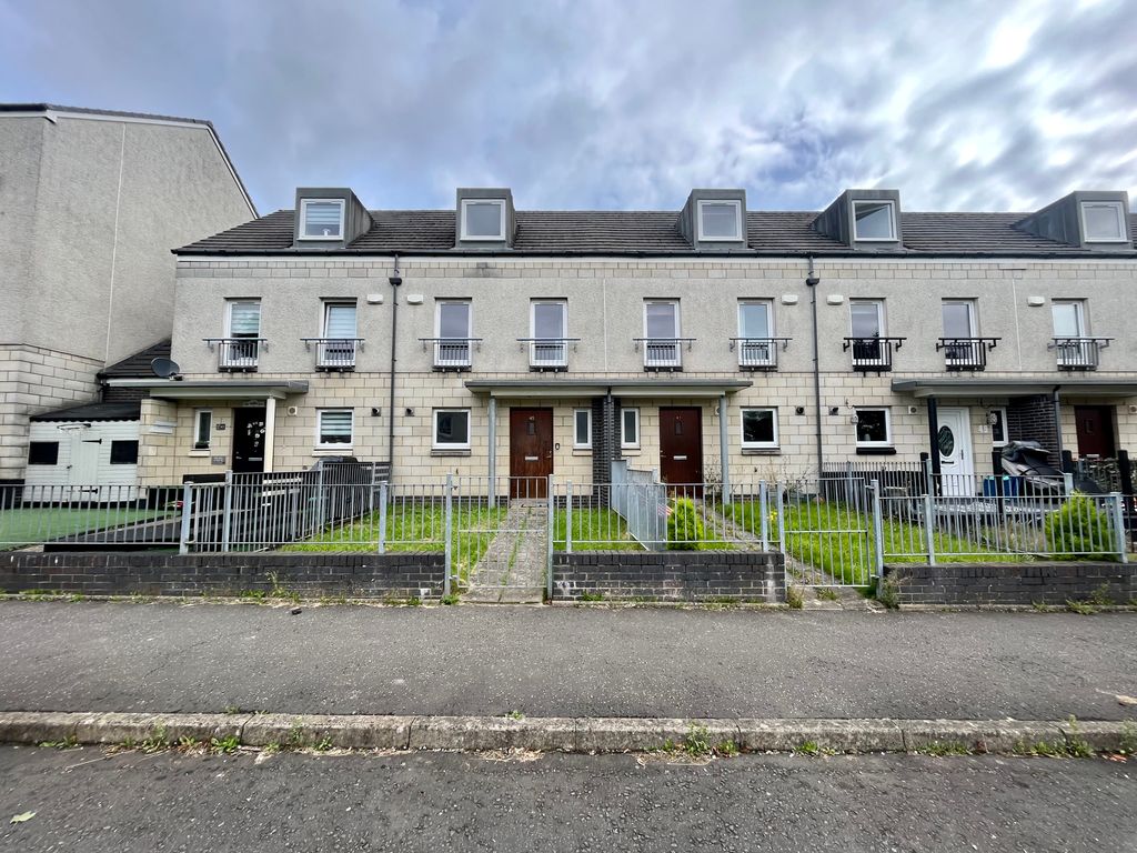 Property photo 1 of 12 1