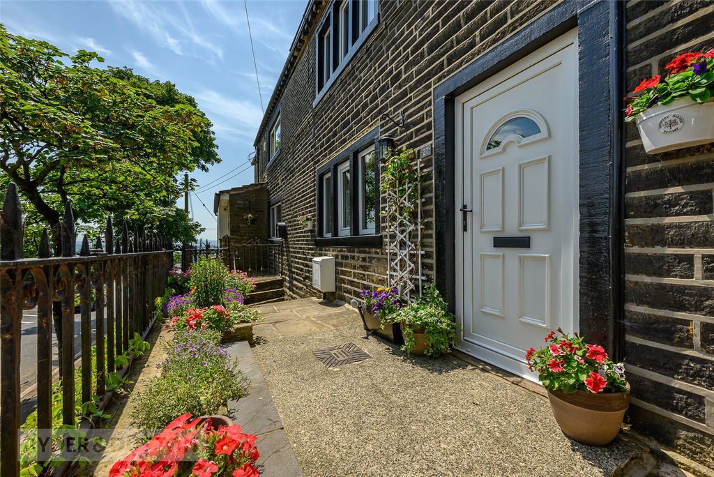Property photo 2 of 30 Picture No. 09