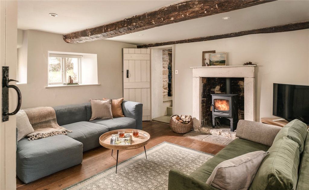 Property photo 3 of 14 Drawing Room