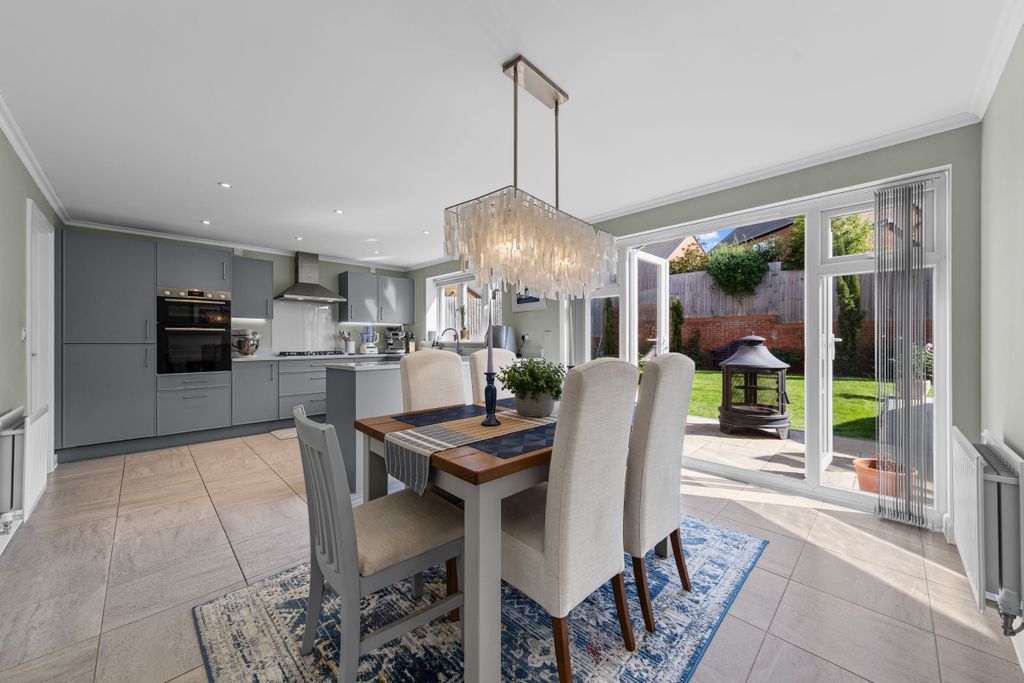 Property photo 2 of 29