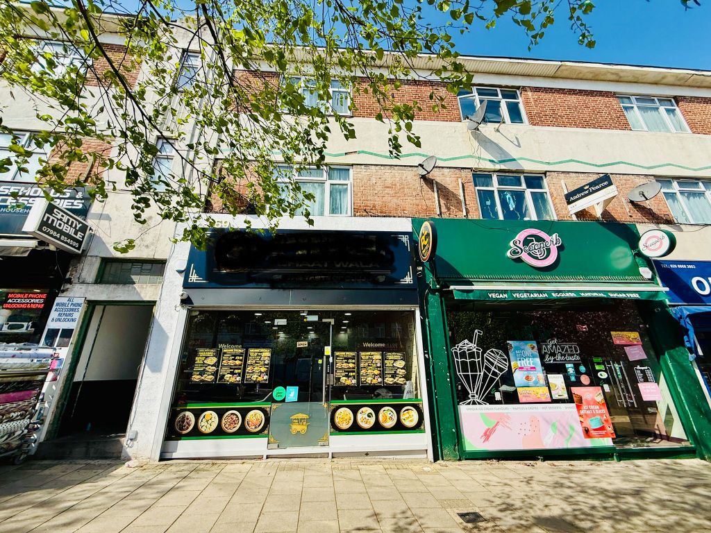 Property photo 1 of 10 Rayners Lane, Ha5 5Er (6)