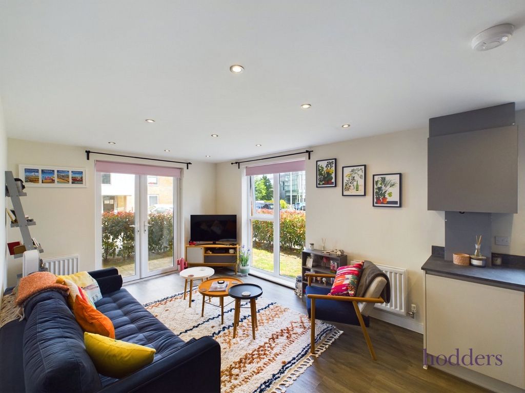 Property photo 1 of 16 Picture No. 11