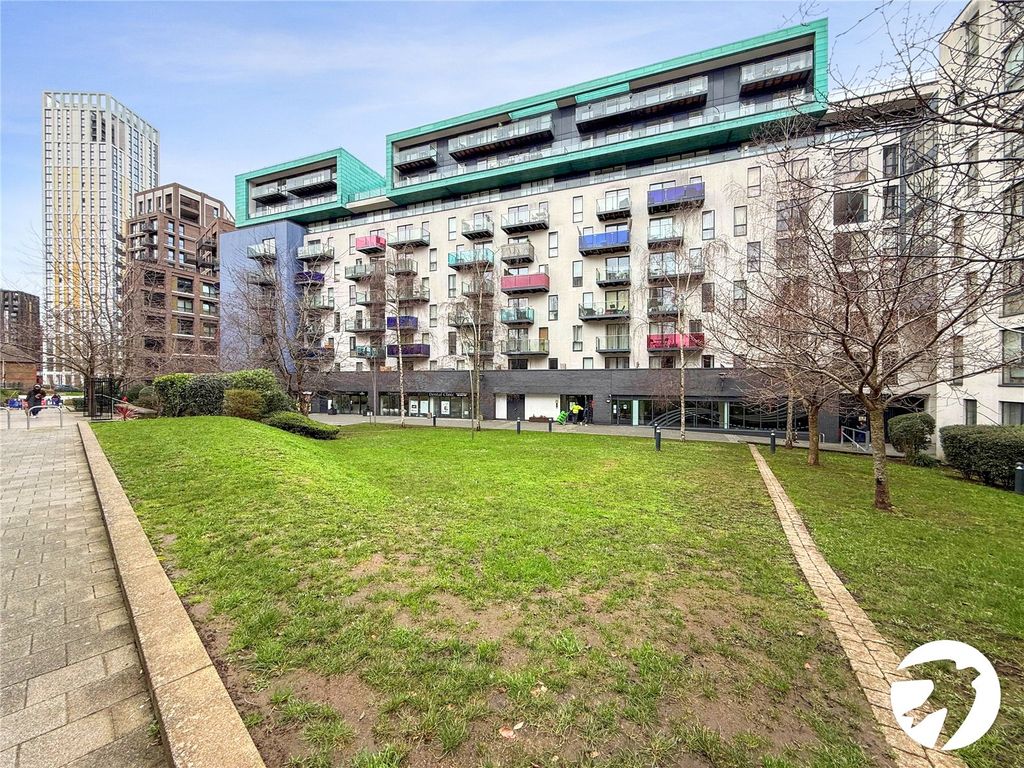 Property photo 1 of 11 External