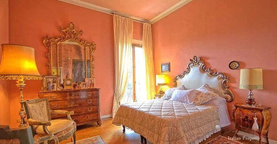 Property photo 3 of 13