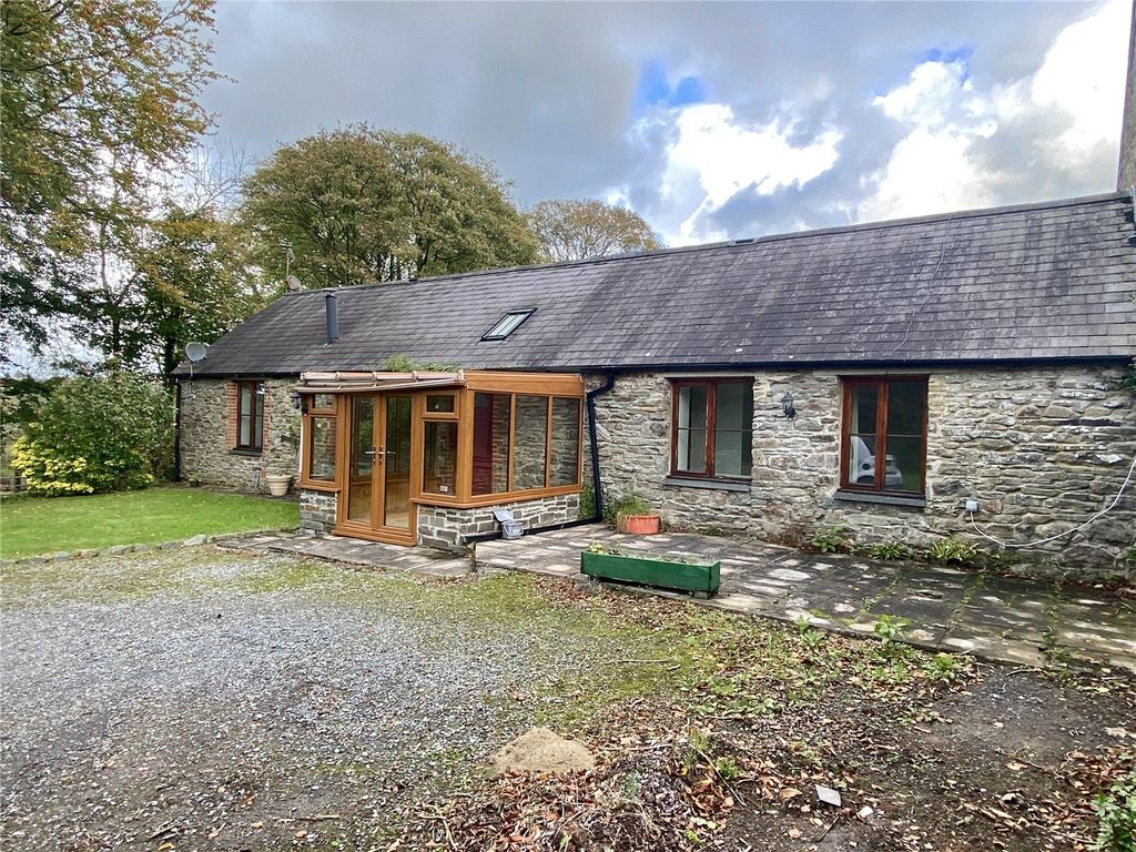 Property photo 2 of 16 Picture No. 19