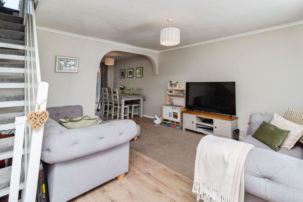 Property photo 3 of 23 Pbox-Img.Jpg
