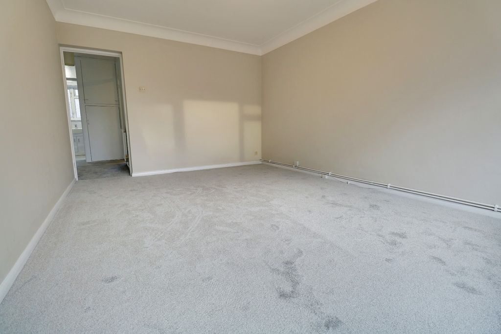 Property photo 3 of 14 4803414