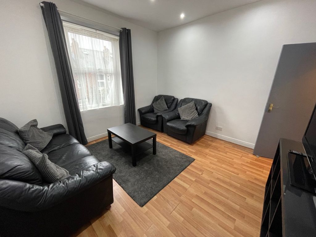 Property photo 3 of 10 Picture No. 02