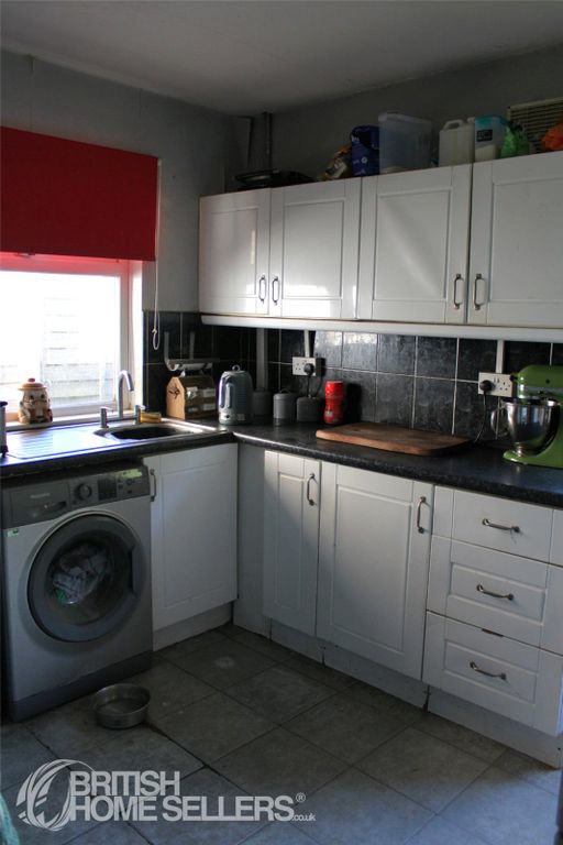 Property photo 3 of 26 Picture No. 28