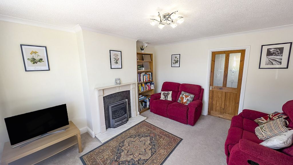 Property photo 2 of 16 Pbox-Img.Jpg
