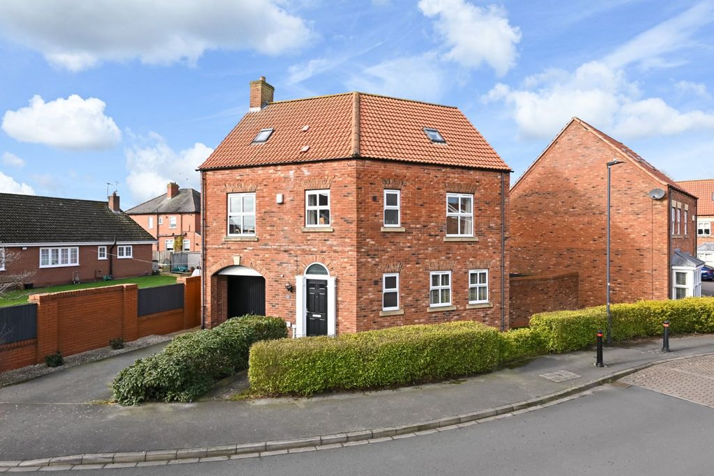 Property photo 1 of 18 Picture 1