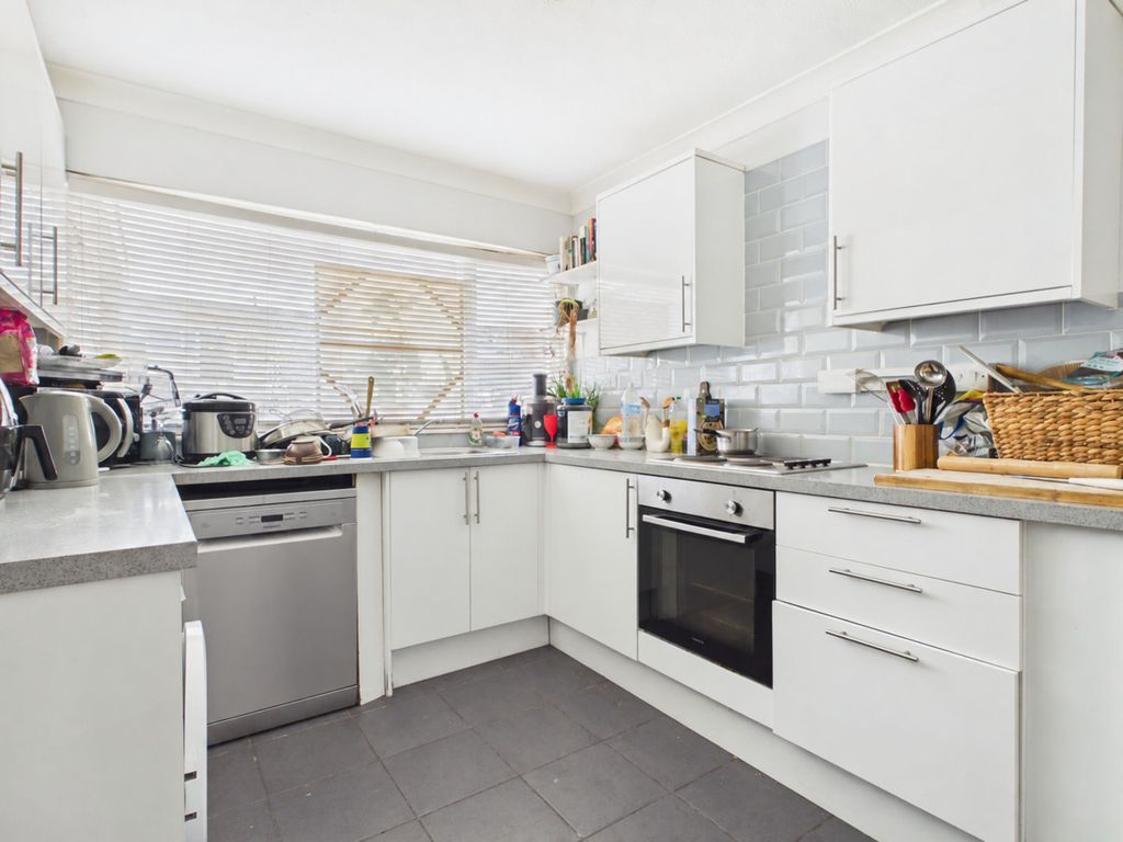Property photo 3 of 7