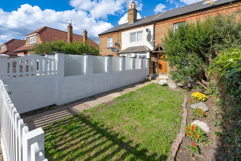 Property photo 1 of 24