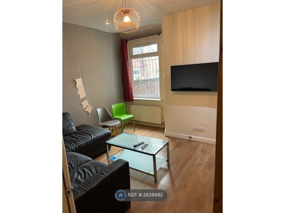 Property photo 2 of 7