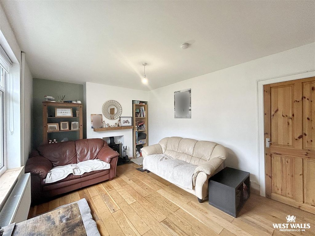 Property photo 2 of 23 Img_8064.Jpg