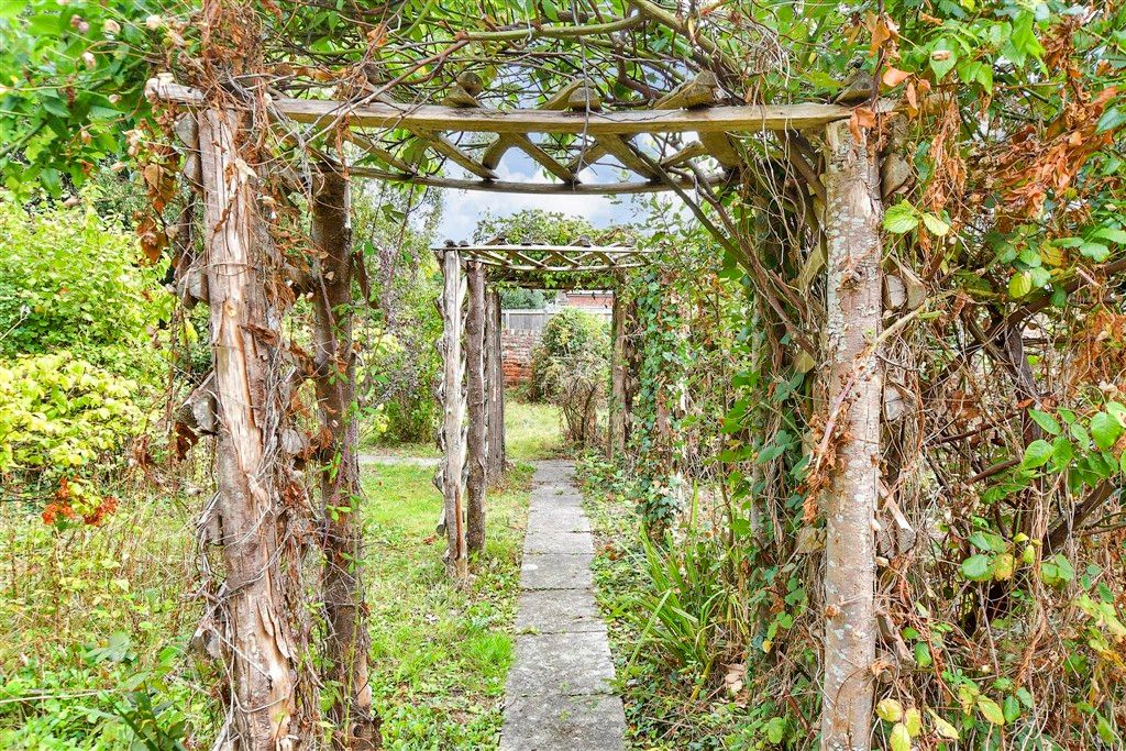 Property photo 2 of 12 External Lifestyle Photograph