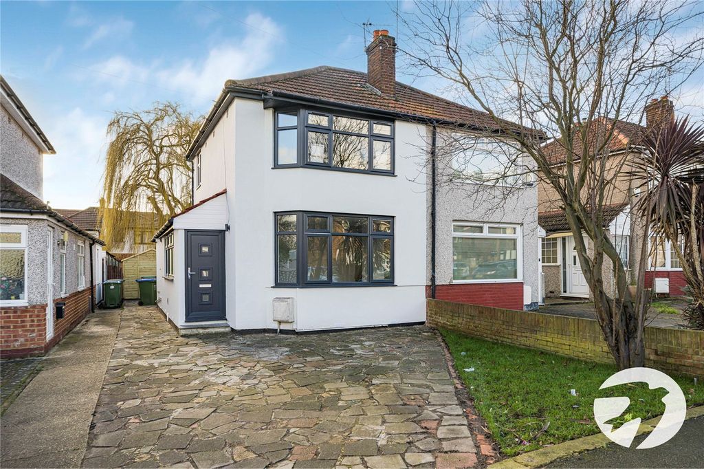 Property photo 1 of 22 External