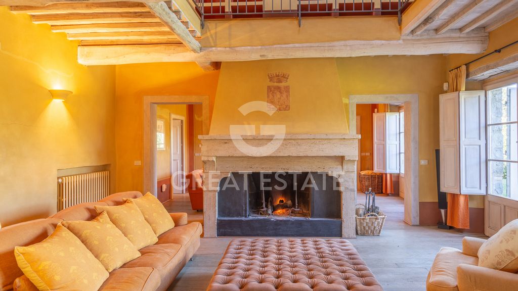 Property photo 2 of 68 Interiors