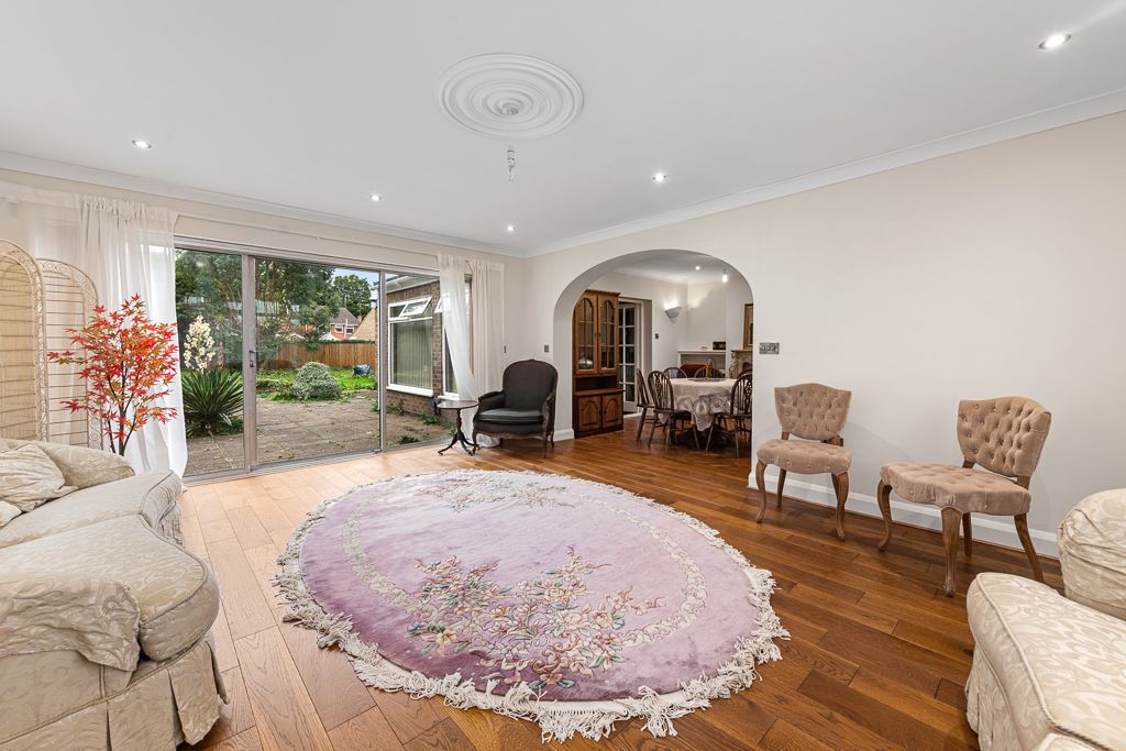 Property photo 2 of 23