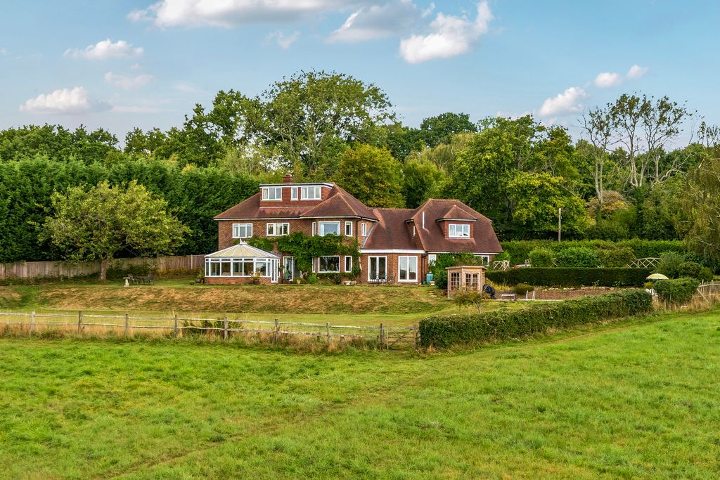 Property photo 1 of 21