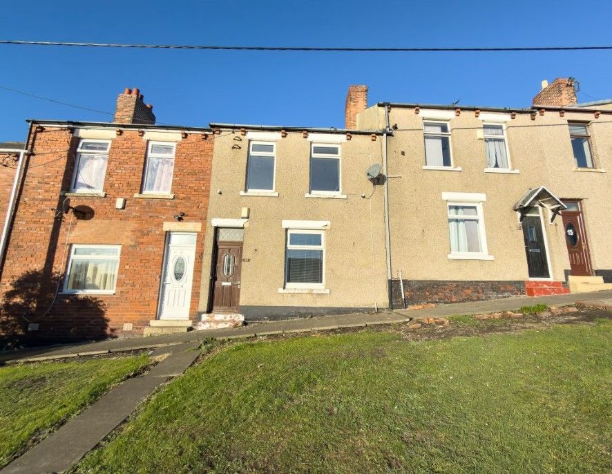 Property photo 1 of 32