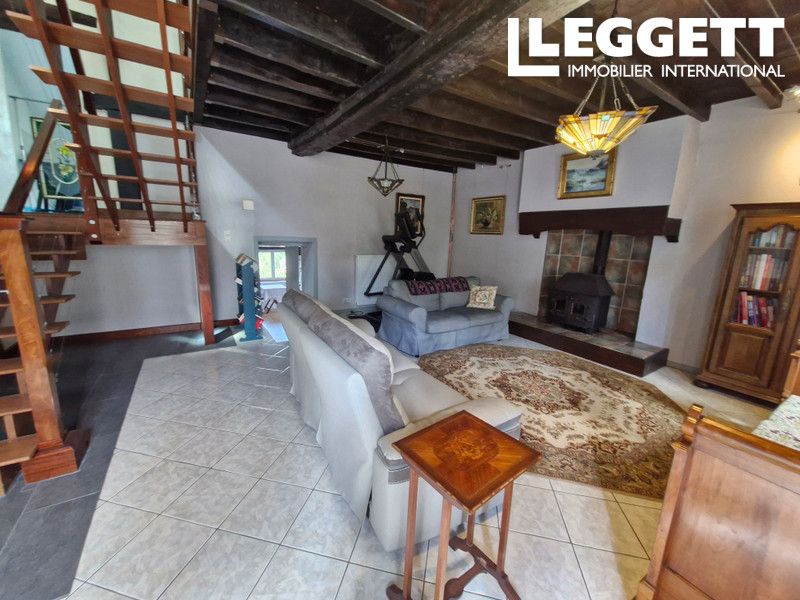 Property photo 3 of 10