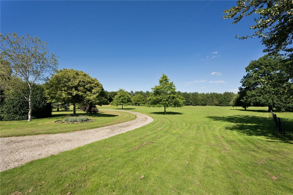 Property photo 3 of 31 Grounds