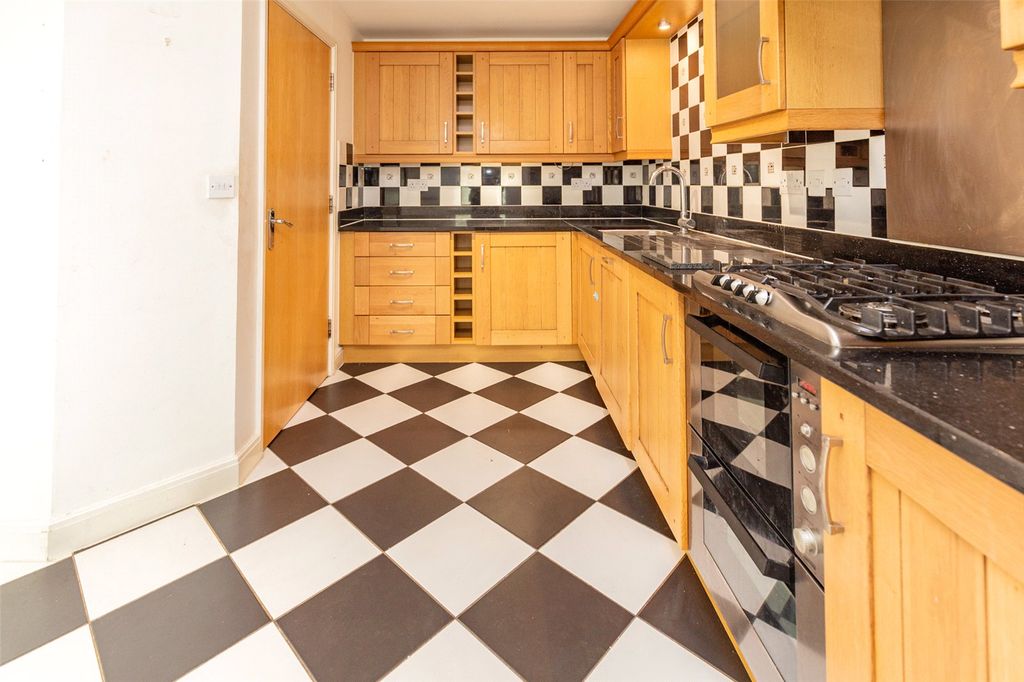 Property photo 3 of 14 Picture No. 06