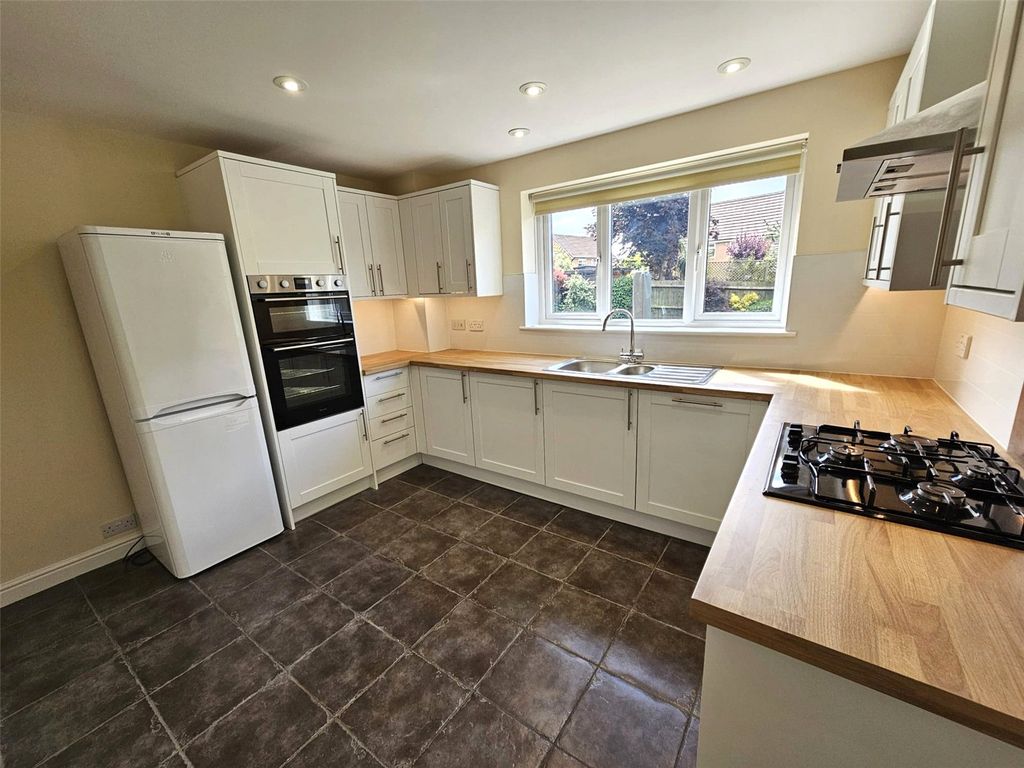 Property photo 2 of 21 Picture No. 06