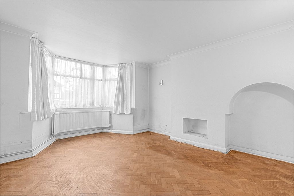 Property photo 2 of 15 Picture No. 05